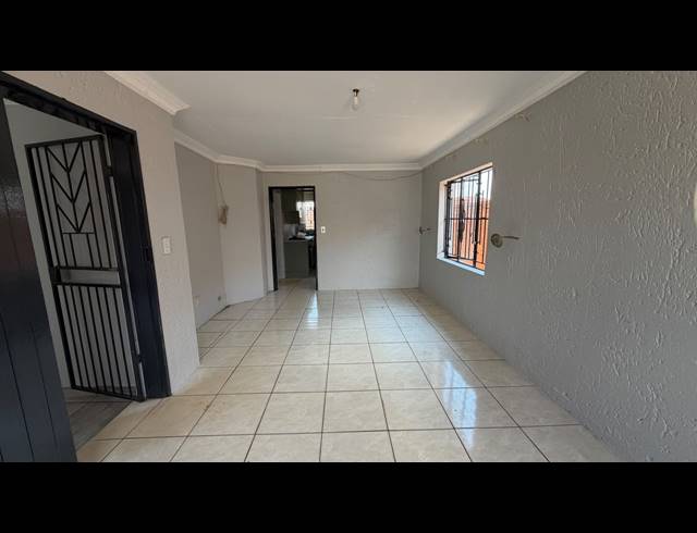 3 BEDROOM HOUSE FOR SALE IN SOSHANGUVE WW